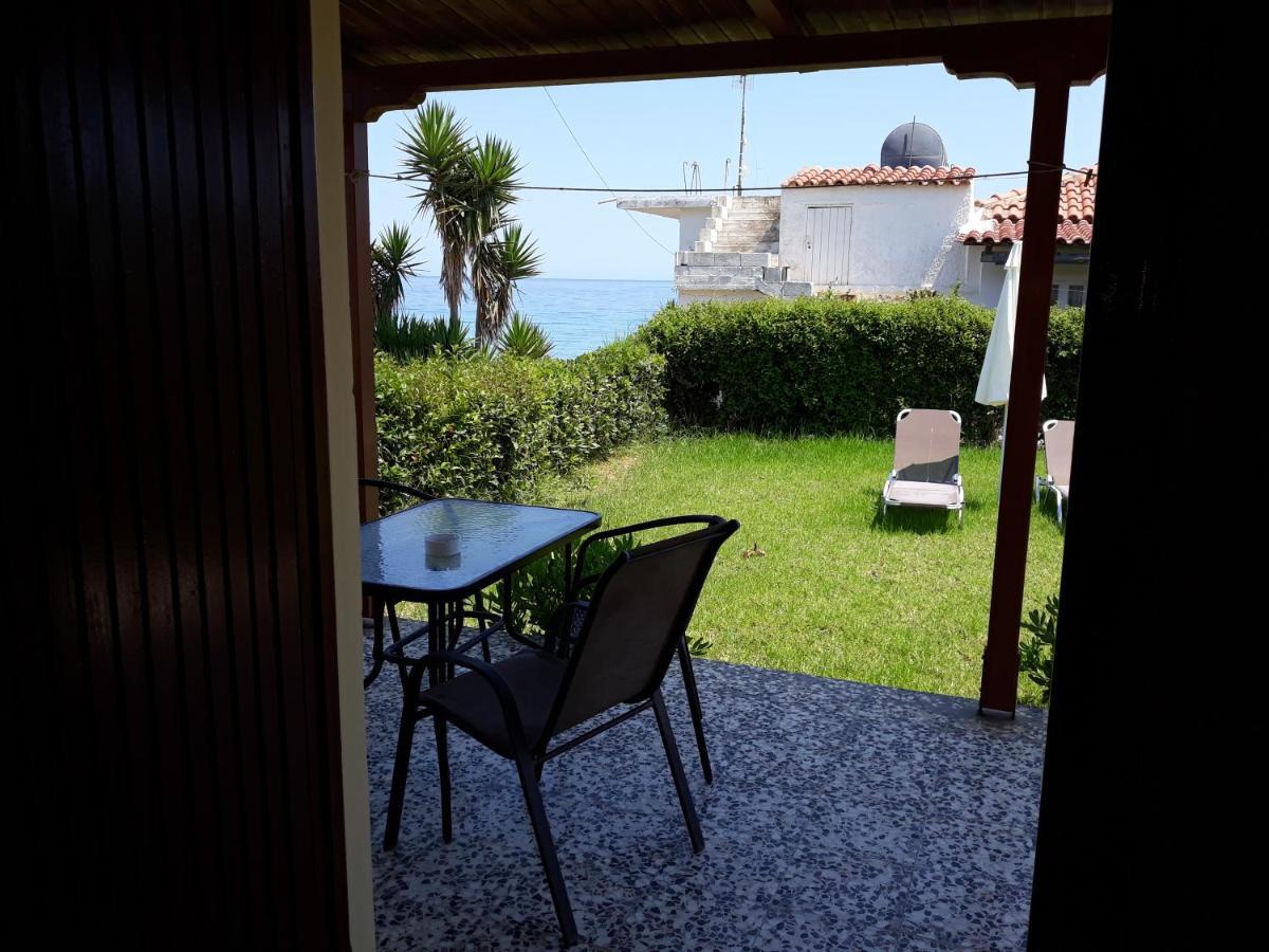 Kypseli Beach Bungalows מראה חיצוני תמונה